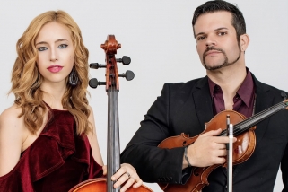 La violoncelista Núria Conangla i el violinista Pere Nolasc actuen al Puig de la Creu. || CEDIDA