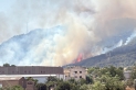 Imatge de l'incendi que crema al terme de Sentmenat