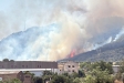 Imatge de l'incendi que crema al terme de Sentmenat