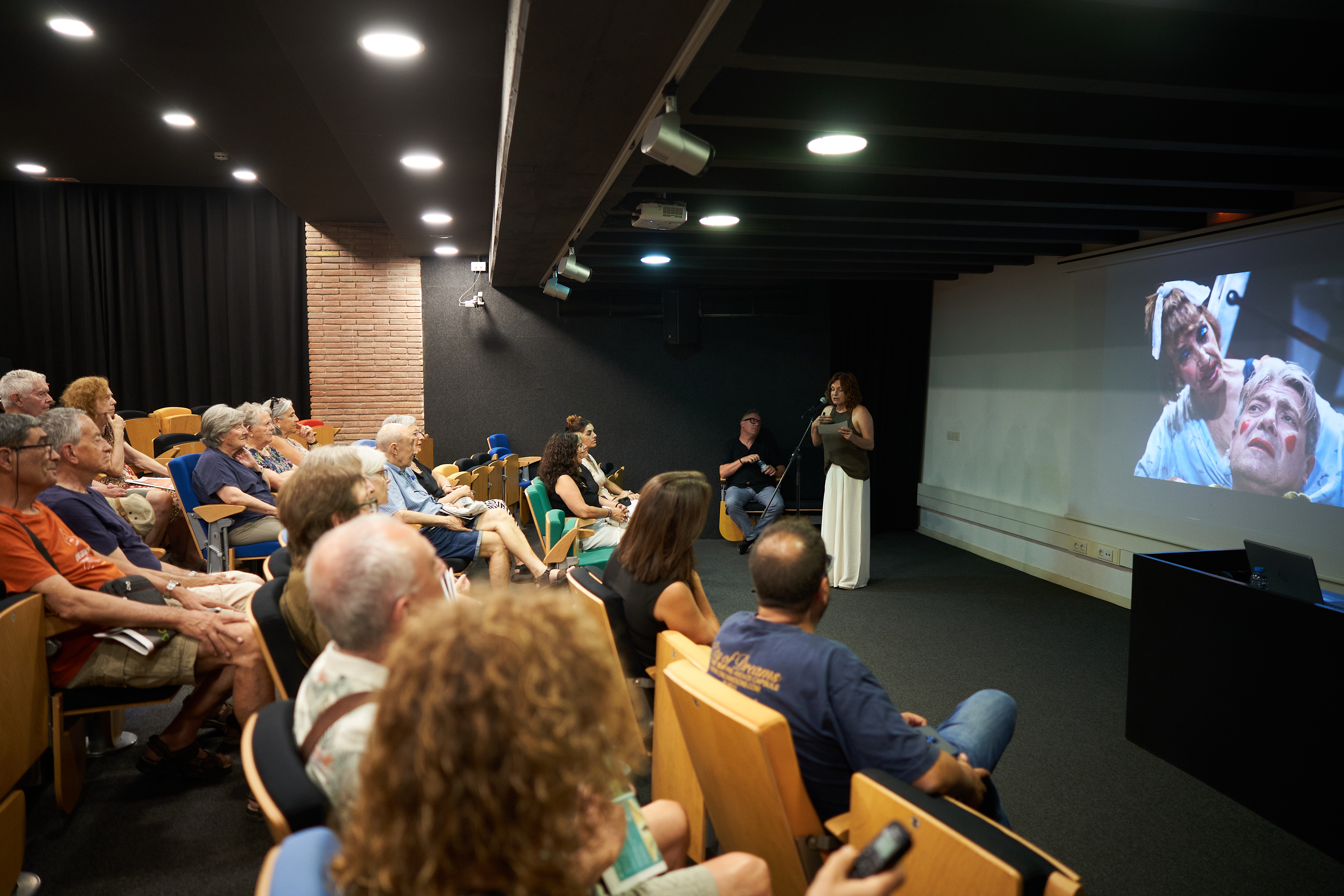 Eulàlia Costa, cap de Cultura de l'Ajuntament, va presentar la programació de l'Auditori d'aquesta tardor. || Q. P.