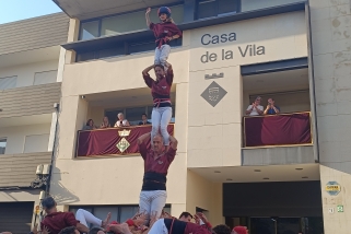 Els Castellers de Castellar a la Festa Major de Sant Quirze. || CEDIDA