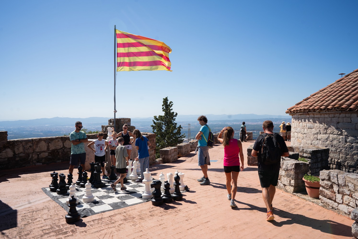Els i les assistents van poder gaudir de diferents activitats al Puig de la Creu. Els i les assistents van poder gaudir de diferents activitats al Puig de la Creu.