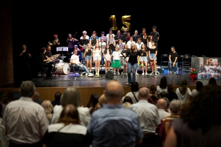 Al final del concert del 15è aniversari de Pas a Pas es va interpretar una peça expressament composta per a la coral per Roger Padrós || Q. Pascual