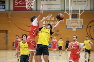 El CB Castellar ha sabut estar a l'altura del partit.