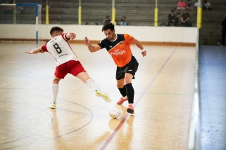 Dani Castro va signar cinc dels vuit gols dels locals enfront La Unión.